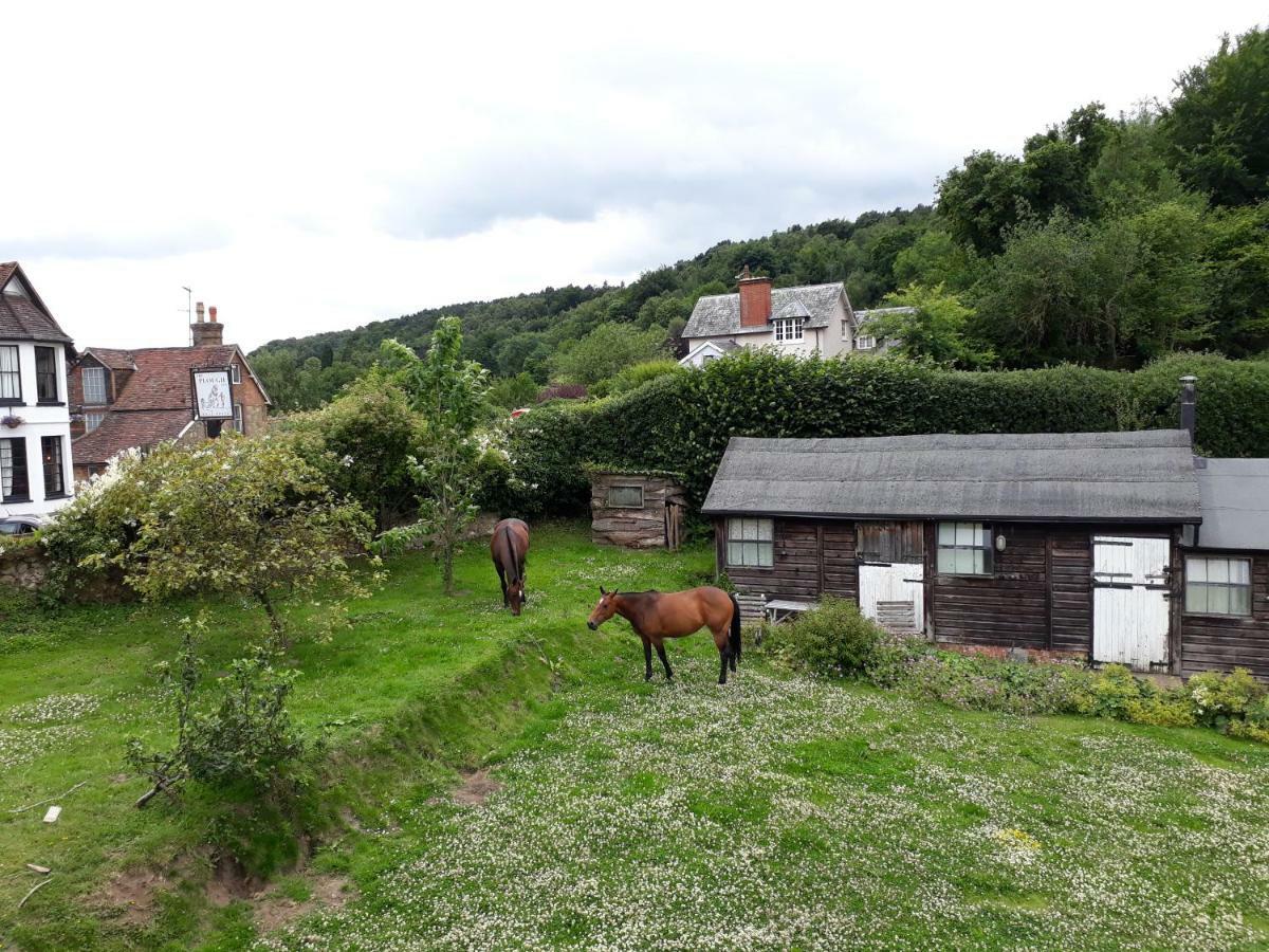 Crockers Farm Dorking Exterior foto